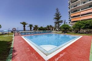 Seafront 1 Bedroom Apartment - Los Cristianos — photo 17 of 26