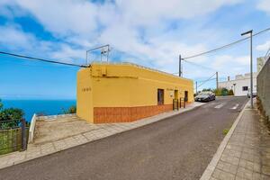 2 Bedroom House - San Juan de La Rambla — photo 3 of 40
