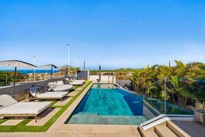 4 Bedroom Villa - El Madroñal — photo 2 of 40