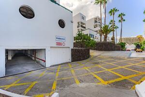 Garage - Torviscas Bajo - Sunset Bay Club (Los Atamanes) — photo 15 of 16