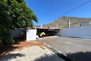 4 Bedroom House - Tejina — photo 4 of 4