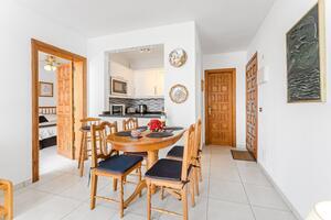 Apartament na ostatnim piętrze budynku z 1 sypialnią - Playa de Las Américas - Colón I — photo 7 of 16
