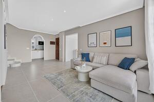 Seafront 3 Bedroom Townhouse - El Médano - Las Dunas — photo 20 of 49