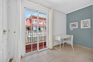 Seafront 3 Bedroom Townhouse - El Médano - Las Dunas — photo 40 of 49