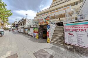 Business - Playa de Las Américas — photo 10 of 10