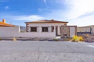 4 Bedroom Villa - Candelaria — photo 3 of 37