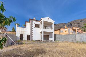 4 Bedroom Villa - Candelaria — photo 9 of 37