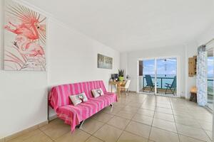 1 Bedroom Apartment - Los Cristianos - Comodoro — photo 4 of 16