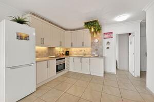 1 Bedroom Apartment - Los Cristianos - Comodoro — photo 12 of 16