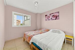 1 Bedroom Apartment - Los Cristianos - Comodoro — photo 13 of 16