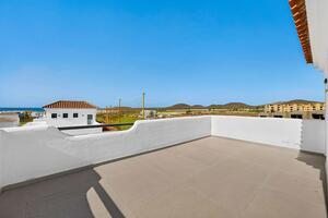 4 Bedroom Townhouse - Amarilla Golf — photo 23 of 24
