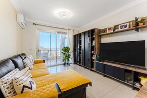 2 Bedroom Apartment - La Camella — photo 5 of 15
