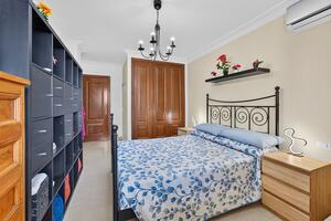2 Bedroom Apartment - La Camella — photo 11 of 15
