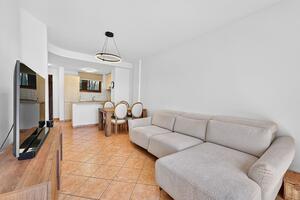 1 Bedroom Apartment - Bahía del Duque - Elite Palace — photo 6 of 17