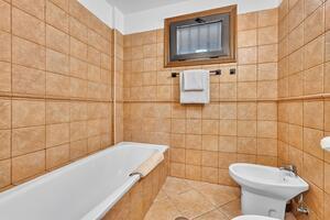 1 Bedroom Apartment - Bahía del Duque - Elite Palace — photo 15 of 17