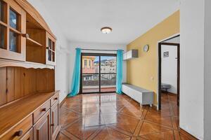 3 Bedroom Apartment - Puerto de Santiago - Los Ángeles — photo 3 of 18