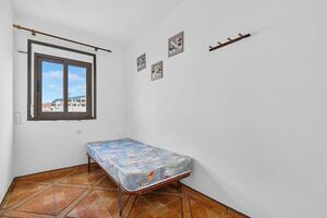 3 Bedroom Apartment - Puerto de Santiago - Los Ángeles — photo 8 of 18