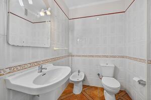 3 Bedroom Apartment - Puerto de Santiago - Los Ángeles — photo 14 of 18