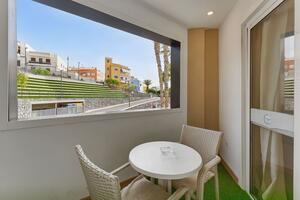 Seafront 2 Bedroom Apartment - Alcalá — photo 3 of 17