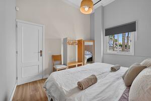 Seafront 2 Bedroom Apartment - Alcalá — photo 12 of 17