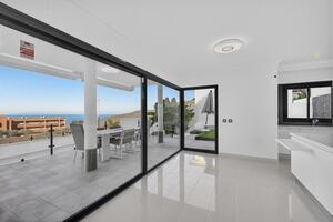 3 Bedroom Villa - Roque del Conde — photo 11 of 49