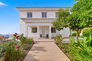 5 Bedroom Villa - Arona — photo 4 of 43
