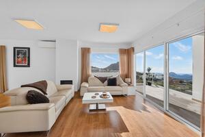 5 Bedroom Villa - Arona — photo 11 of 43