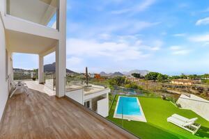 5 Bedroom Villa - Arona — photo 14 of 43
