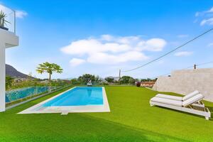 5 Bedroom Villa - Arona — photo 32 of 43