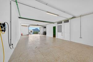 5 Bedroom Villa - Arona — photo 38 of 43