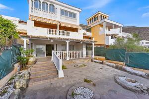 2 Bedroom Apartment - Los Cristianos - Vista Hermosa — photo 3 of 16