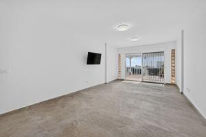 2 Bedroom Apartment - Los Cristianos - Vista Hermosa — photo 7 of 16