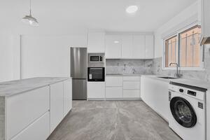 2 Bedroom Apartment - Los Cristianos - Vista Hermosa — photo 9 of 16