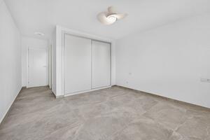 2 Bedroom Apartment - Los Cristianos - Vista Hermosa — photo 11 of 16