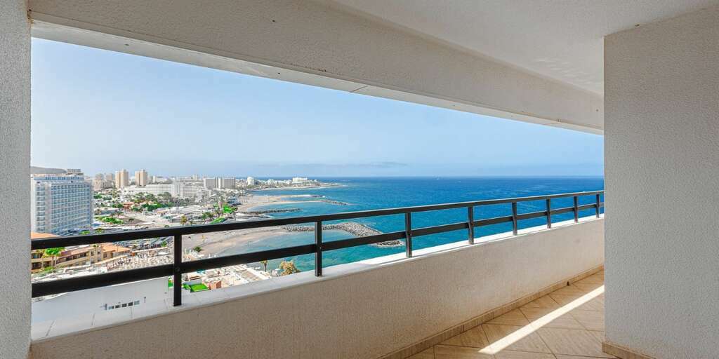 Seafront 3 Bedroom Penthouse - Las Americas
