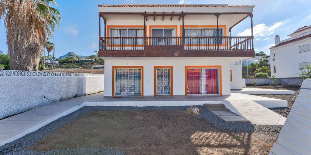 Casa de 4 dormitorios - Puerto de Santiago