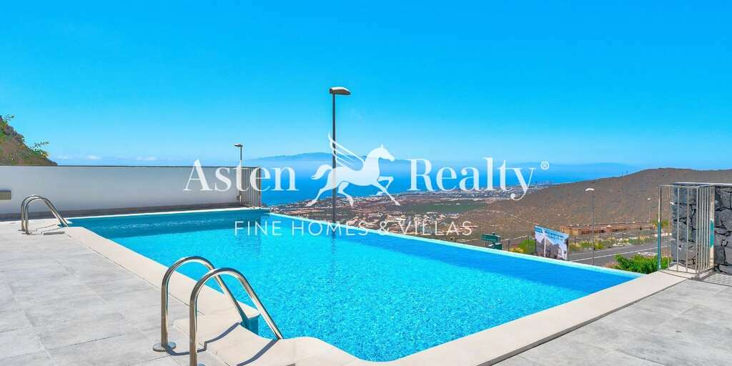 Luxe 4 slaapkamers Villa - Torviscas Alto
