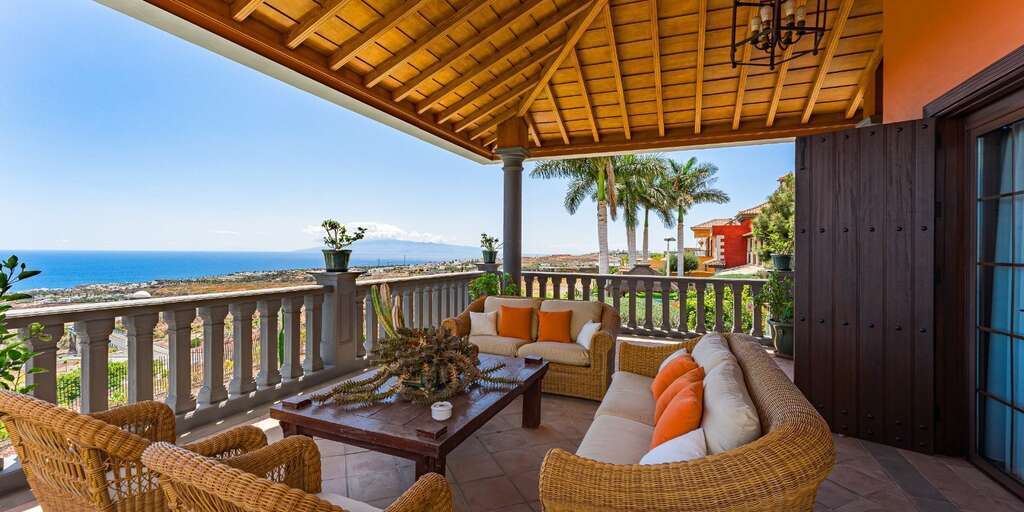 Luxury 4 Bedroom Villa - Adeje