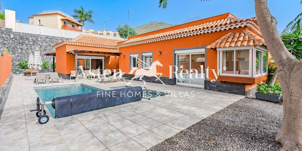 Villa mit 3 Schlafzimmern - El Madroñal