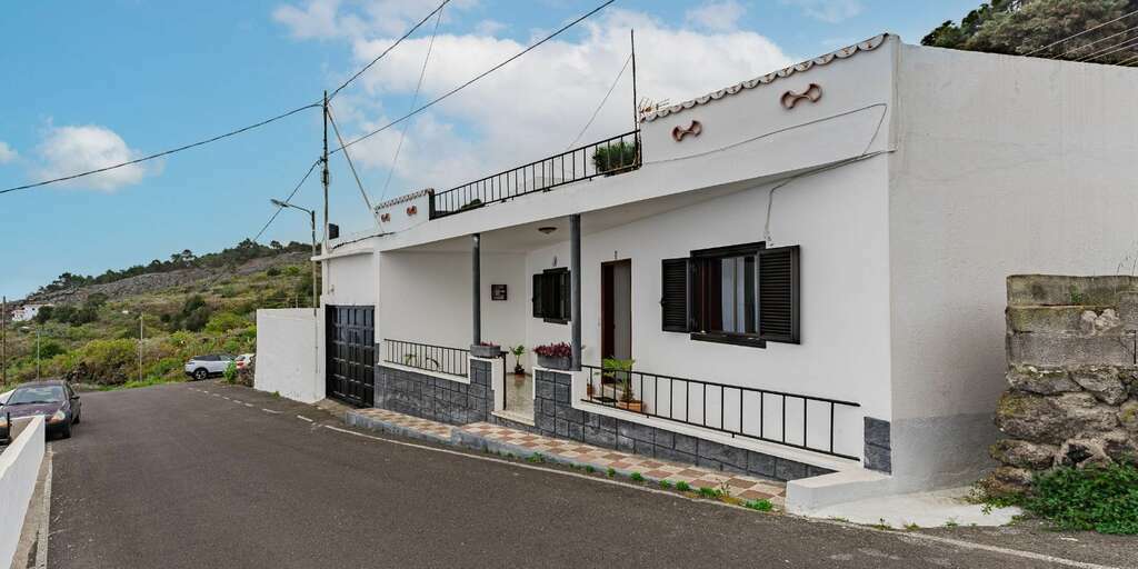 Casa de 3 dormitorios - El Tanque