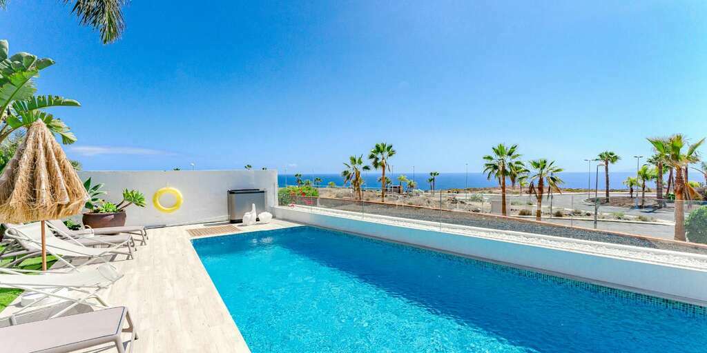 Villa de 4 dormitorios -  La Caleta