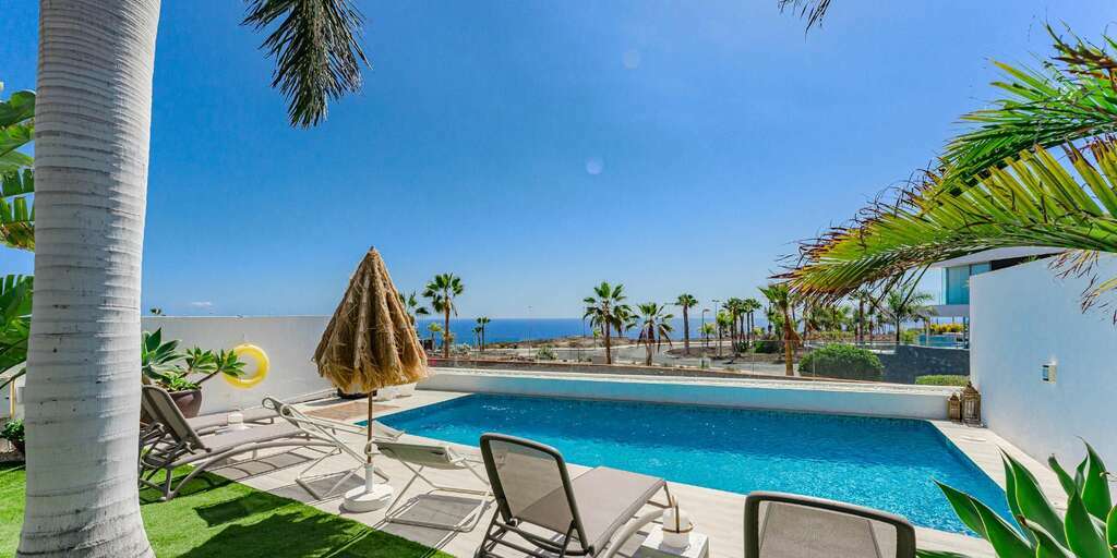 4 Bedroom Villa -  La Caleta