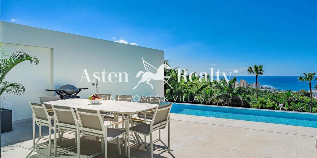 Villa di 3 Camere - San Eugenio Alto - Siam Blue