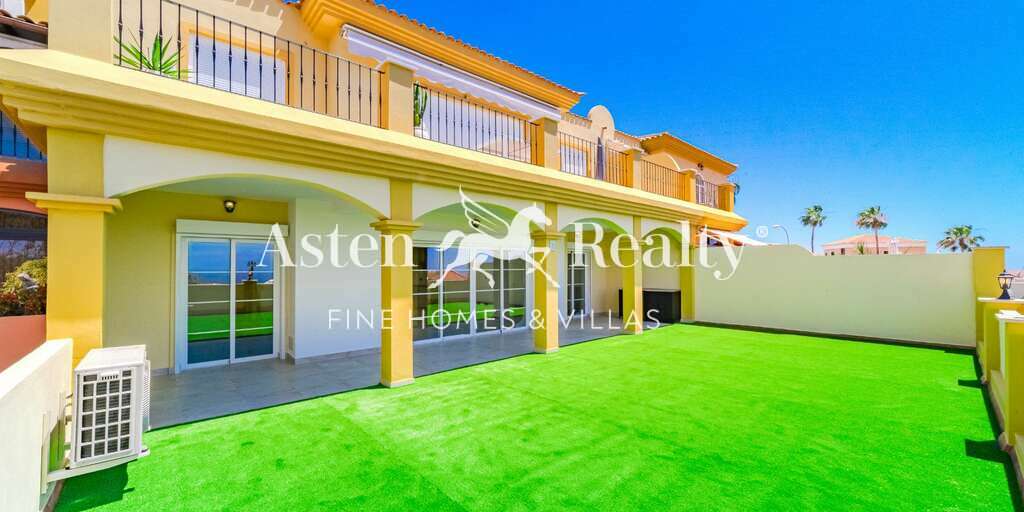 Luxury 3 Bedroom Apartment - San Eugenio Alto - La Baranda
