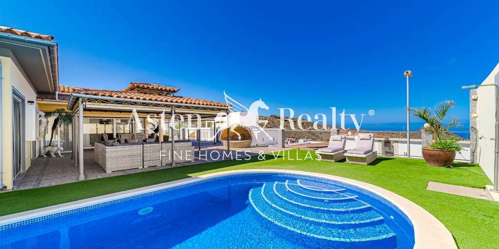 3 Bedroom Villa - Torviscas Alto