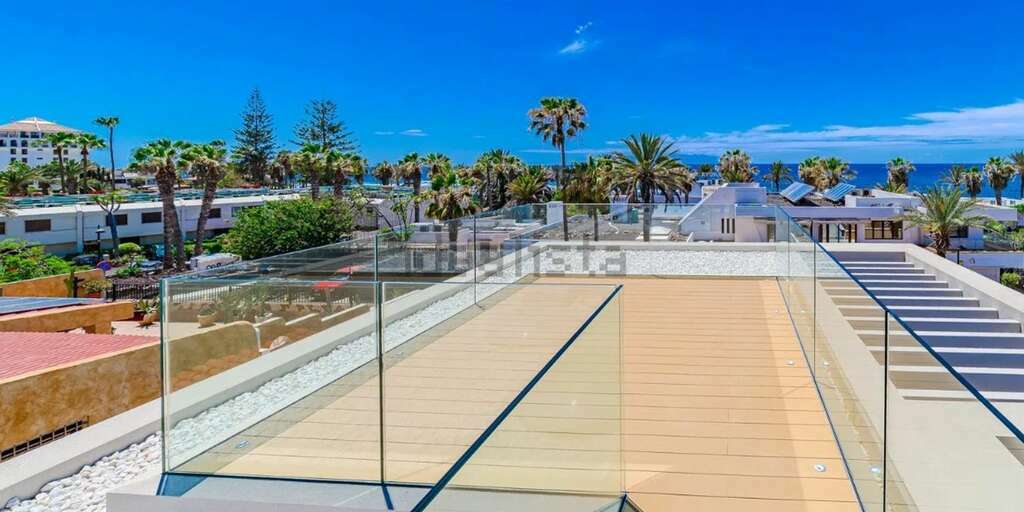 Вилла Люкс с 4 спальнями - Playa de Las Américas