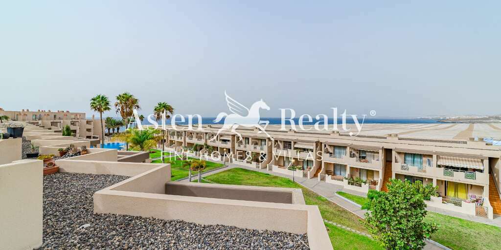 Seafront 2 Bedroom Duplex - El Médano - La Tejita