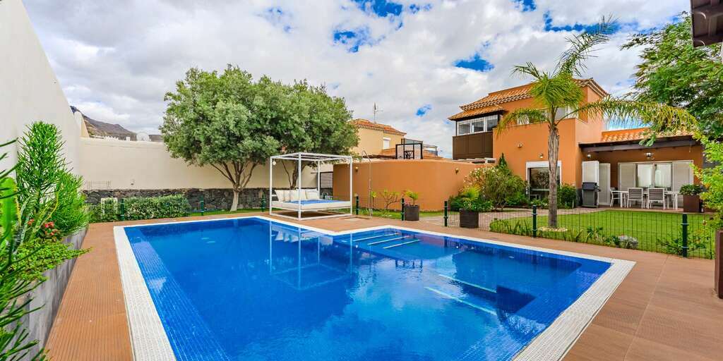 4 Bedroom Villa - El Madroñal