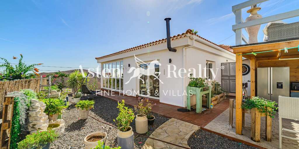 3 Bedroom House - San Miguel