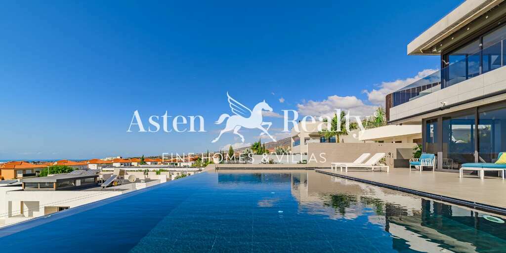 Luxus 5-Zimmer-Villa - El Madroñal